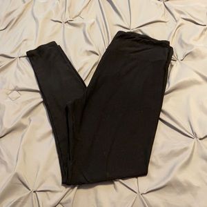 LulaRoe Black Leggings T/C